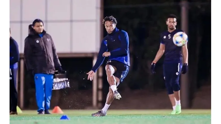 Carrillo juega en el Al Hilal de Arabia.