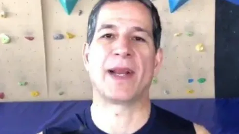 Javier Alarcón destrozó a Chivas de Guadalajara.