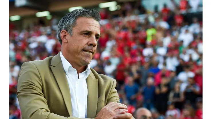 Pusineri ilusionó a todo Independiente: “Le estamos guardando la 10 al Kun”