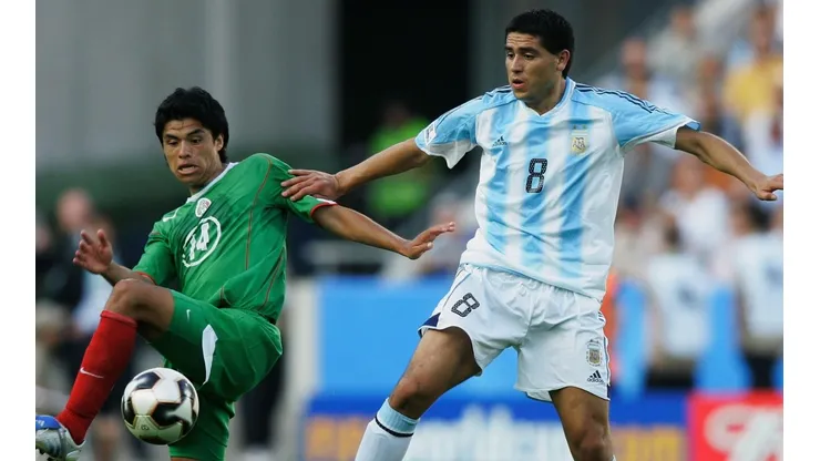 Gonzalo Pineda confesó por qué picó su penal ante Argentina en el 2005
