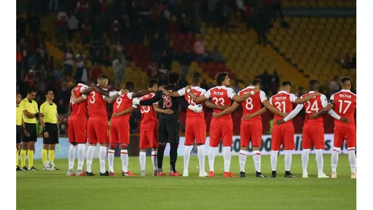 Tarjeta roja para Santa Fe: la crítica al club por el manejo de la crisis sanitaria