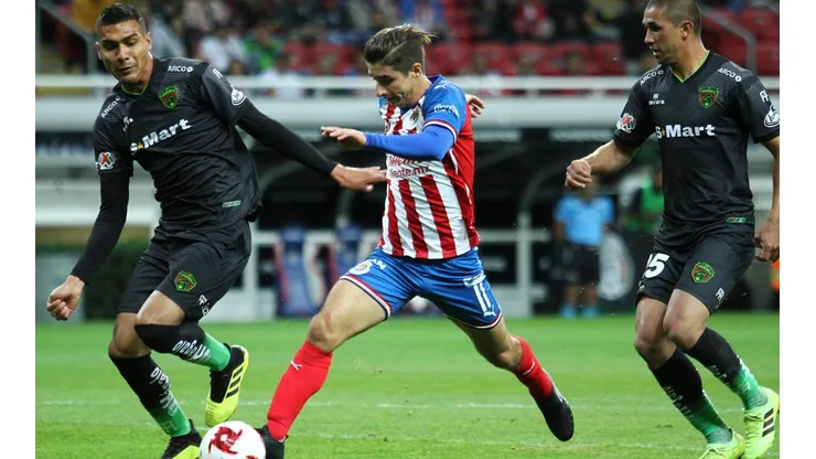 Qué canal transmite Chivas vs. Juárez por la eLiga MX