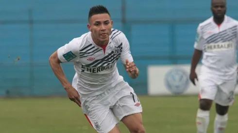 Deza y Montaño jugaron juntos en el 2013 en la San Martín.