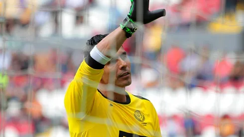 Sánchez quiso jugar en Tigres, pero Chivas prefirió que lo haga en Santos