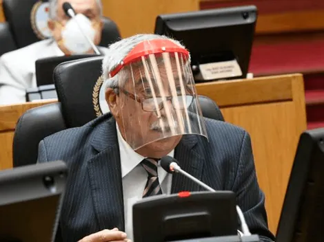 Legisladores usaron "máscaras solidarias" que debían ser para médicos