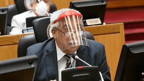 Legisladores usaron "máscaras solidarias" que debían ser para médicos