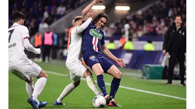 "Cavani es un jugador bárbaro para Boca, porque no juega en puntitas de pie"