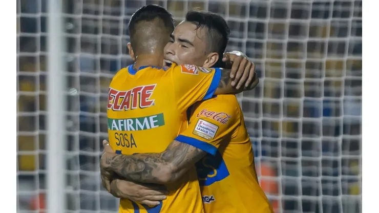 El intercambio entre Ismael Sosa y Lucas Zelarayán