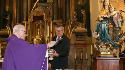 La misa de Lunes Santo se realiza en decenas de países.