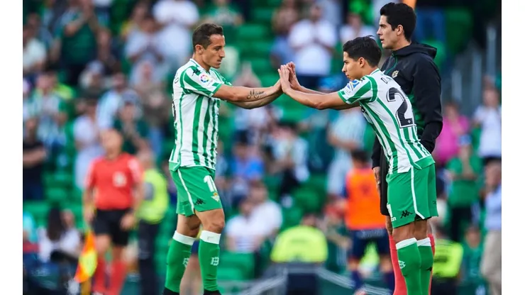 Un jugador del City podría ser compañero de Guardado y Lainez