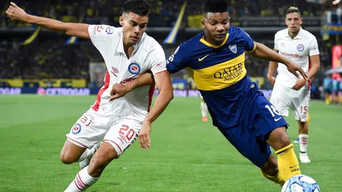 Fausto Vera en un partido ante Boca Juniors.