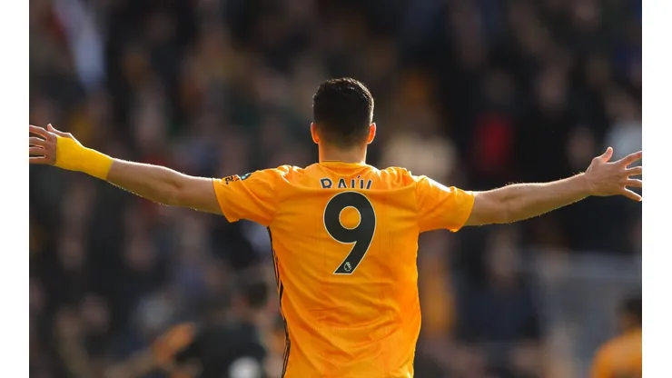Los Wolves metieron presión para que Raúl Jiménez se quede