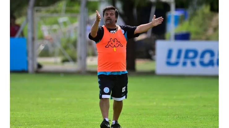 Ricardo Caruso Lombardi, entrenador de Belgrano de Córdoba.