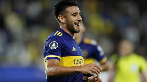 Salvio estaba re tranquilo en Twitter, un hincha lo bardeó y él contestó