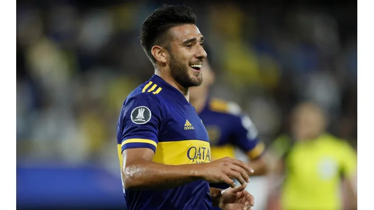 Salvio estaba re tranquilo en Twitter, un hincha lo bardeó y él contestó