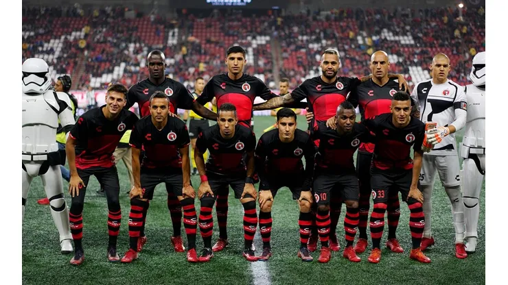 Los exfutbolista de Veracruz no han cobrado su deuda.