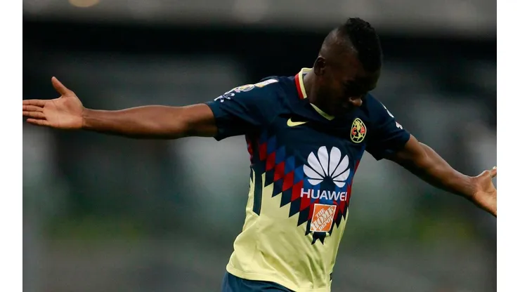 El colombiano no se olvida de la tierra que lo vio brillar.