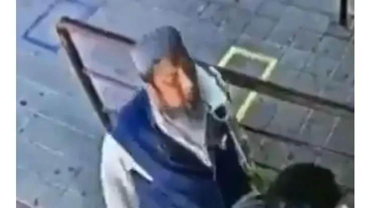 Video: hombre con coronavirus escupe a otro y muere minutos más tarde