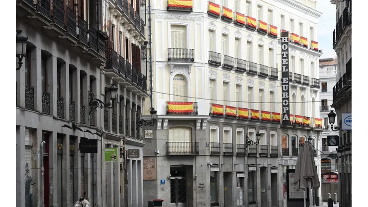 España: 932 muertes en las últimas 24 horas por coronavirus