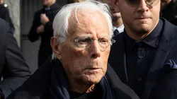 Giorgio Armani también hace su aporte para ayudar a los médicos
