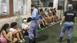 Violaron la cuarentena ¡y fueron a jugar al fútbol!: 11 mujeres detenidas