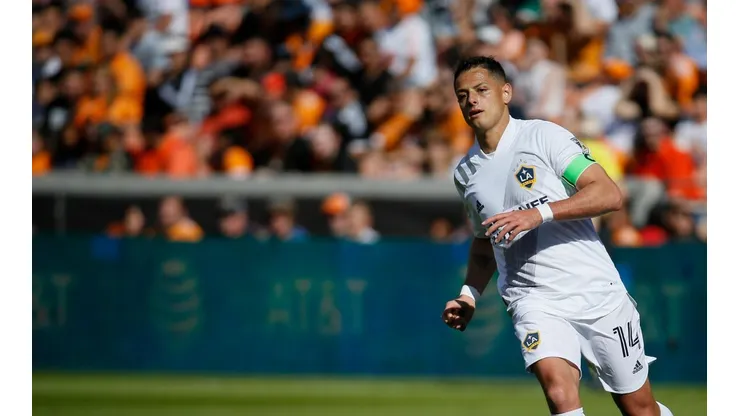 Chicharito Hernández será padre por segunda vez.