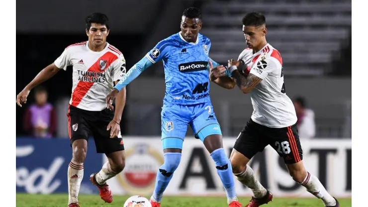 Johan Arango, jugador del Binacional de Perú.