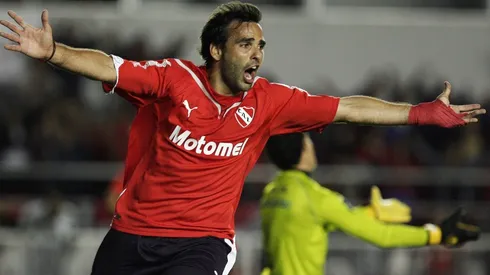 Parra nombró a los que simulaban lesiones para no jugar en el Rojo y ahora pidió perdón