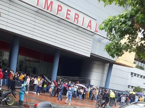 No aprendemos: en Bogotá aún hay largas filas en plena cuarentena