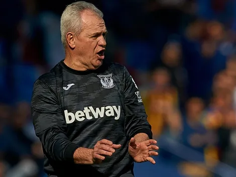 El Vasco Aguirre sorprendió cantando en una radio española