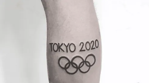 Un deportista olímpico pide ayuda para arreglar su tatuaje de "Tokyo 2020"