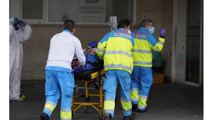 España registró otro triste récord: 848 muertes en 24 horas por coronavirus