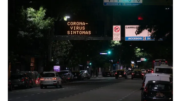 Cacerolazo: reclamaron que los políticos argentinos se bajen los sueldos