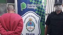 Salió a la calle disfrazado de Barney, rompió la cuarentena y terminó preso