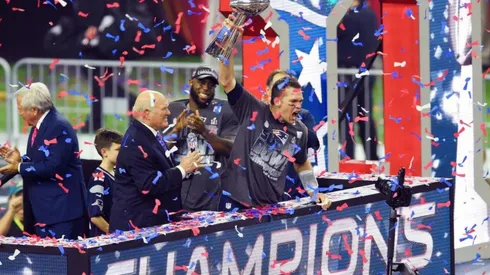 ¿A qué no adivinas que hace Brady en cuarentena? Recordó histórica remontada