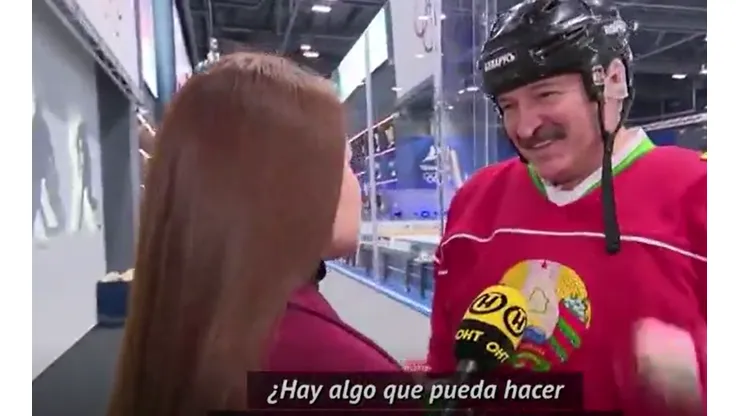 El presidente de Bielorrusia: "La verdadera cura del coronavirus está en una pista de hockey"