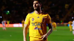 André-Pierre Gignac le compite en goles a Messi y CR7.