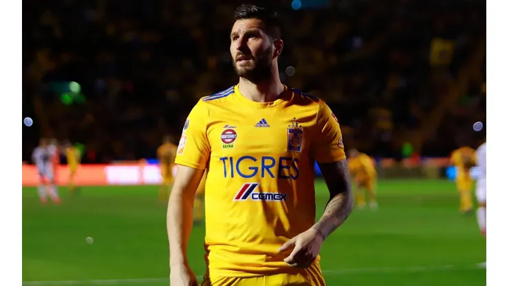 André-Pierre Gignac le compite en goles a Messi y CR7.