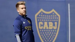 Histórica: la foto que Buffarini tiene con Riquelme y no se anima a mostrarle