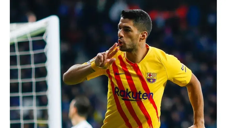 Uno de los últimos festejos de Suárez antes de la lesión.