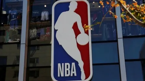 Un jugador de la NBA fue castigado por su equipo por violar la regla de distanciamiento social