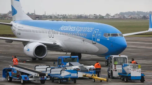 No entra nadie más: llegan los dos últimos vuelos de Aerolíneas Argentinas
