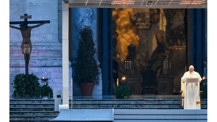 El Papa usó en la misa al cristo que salvó a Roma de la peste en 1522