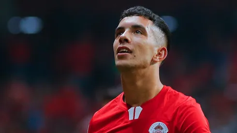 Fernández se queda en México...