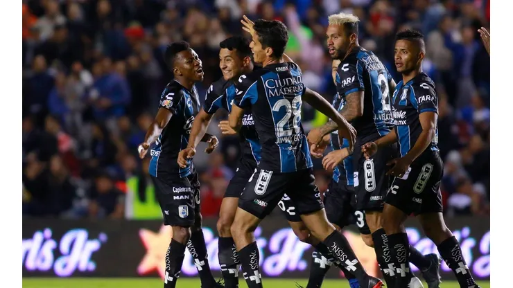 Querétaro reduce salarios de su plantel.