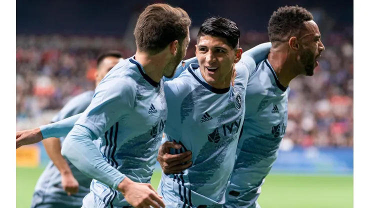 Alan Pulido compartió una foto en sus redes sociales.
