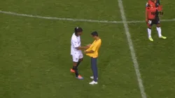 El día que Ronaldinho firmó un autógrafo.