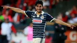 El delantero fue saludado por su último club