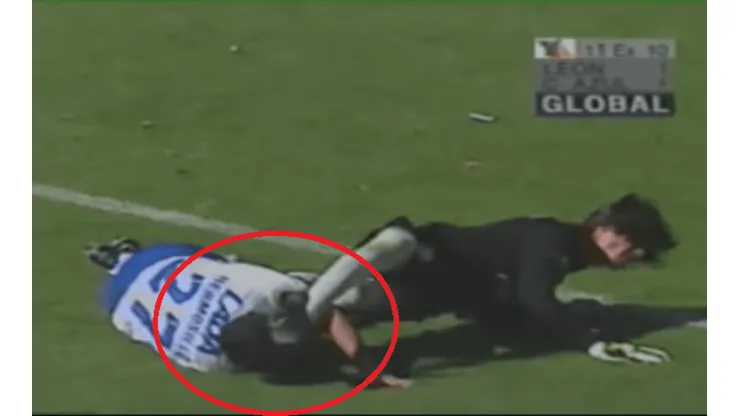 El castigo que le aplicaron a Ángel Comizzo tras cometerle el penal a Carlos Hermosillo en 1997
