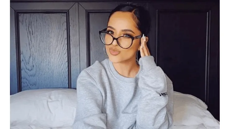 Becky G también metió desafío futbolero en cuarentena